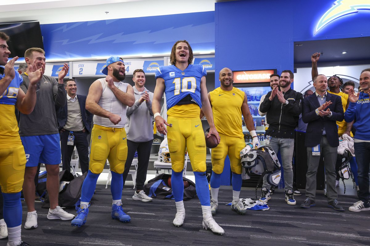 chargers's tweet photo. THAT'S OUR QB https://t.co/1B1E7FeXXl