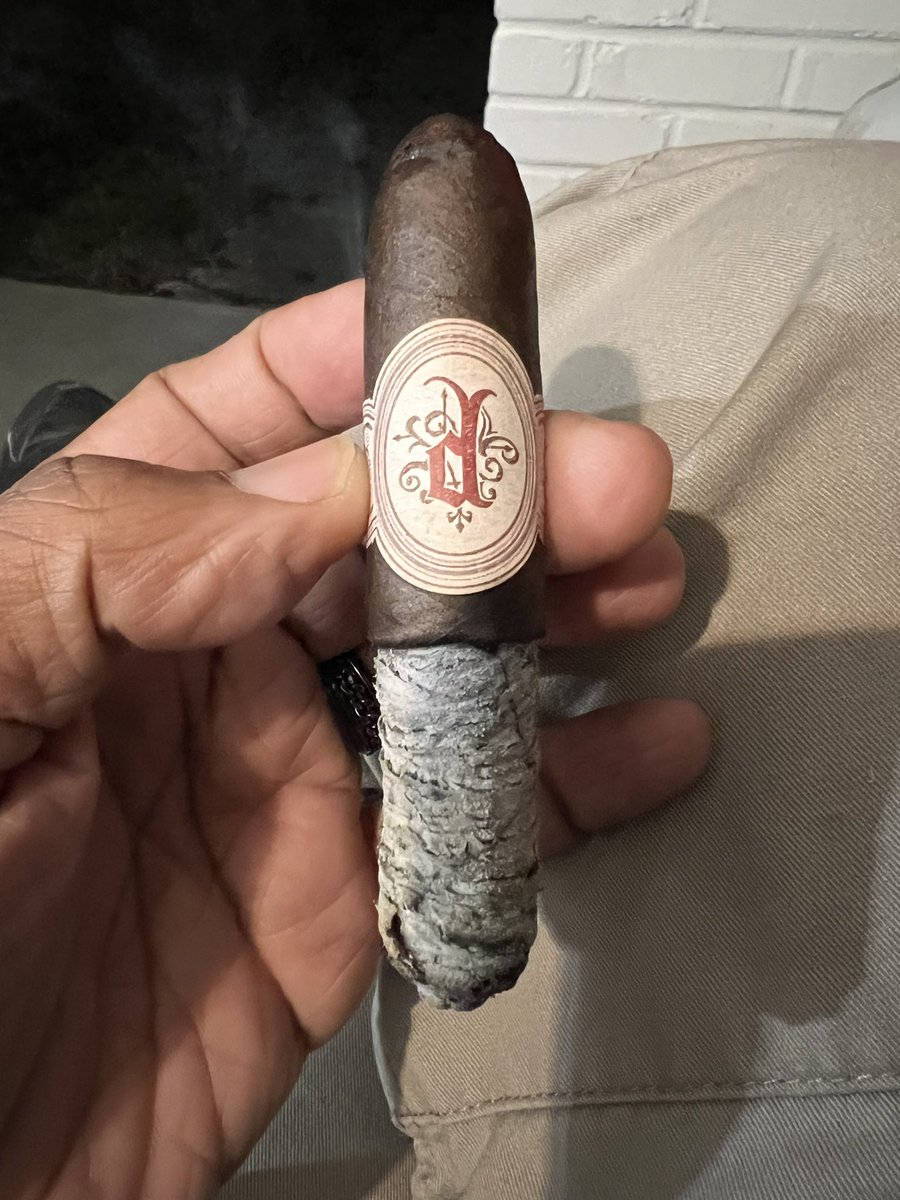 hubbert_john's tweet photo. Chilling on the porch https://t.co/ZxDtKTSZkL