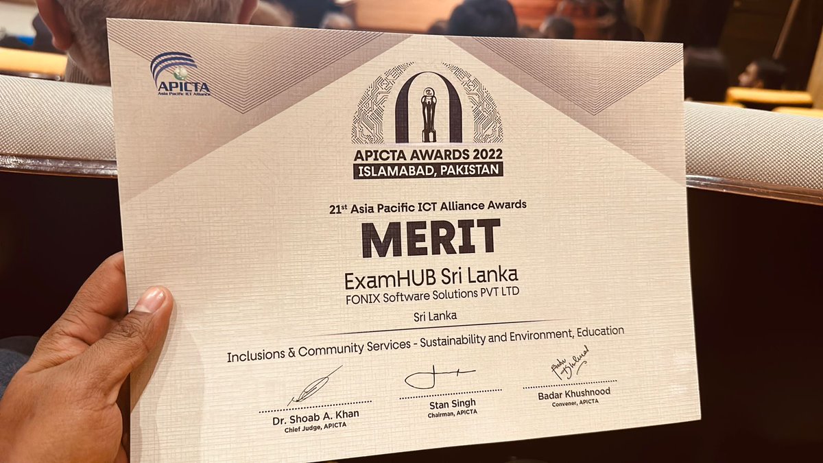 startup_sl's tweet photo. Warmest Congratulations to ExamHub for receiving the 𝗠𝗘𝗥𝗜𝗧 𝗪𝗜𝗡𝗡𝗘𝗥 - 𝗔𝗣𝗜𝗖𝗧𝗔 𝟮𝟬𝟮𝟮 (𝗔𝘀𝗶𝗮𝗻 𝗣𝗮𝗰𝗶𝗳𝗶𝗰 𝗜𝗖𝗧 𝗔𝗹𝗹𝗶𝗮𝗻𝗰𝗲). 

https://t.co/698pQs9d7B was one of our startups in the Spiralation cohort for 2020. https://t.co/KtsHFa1enG