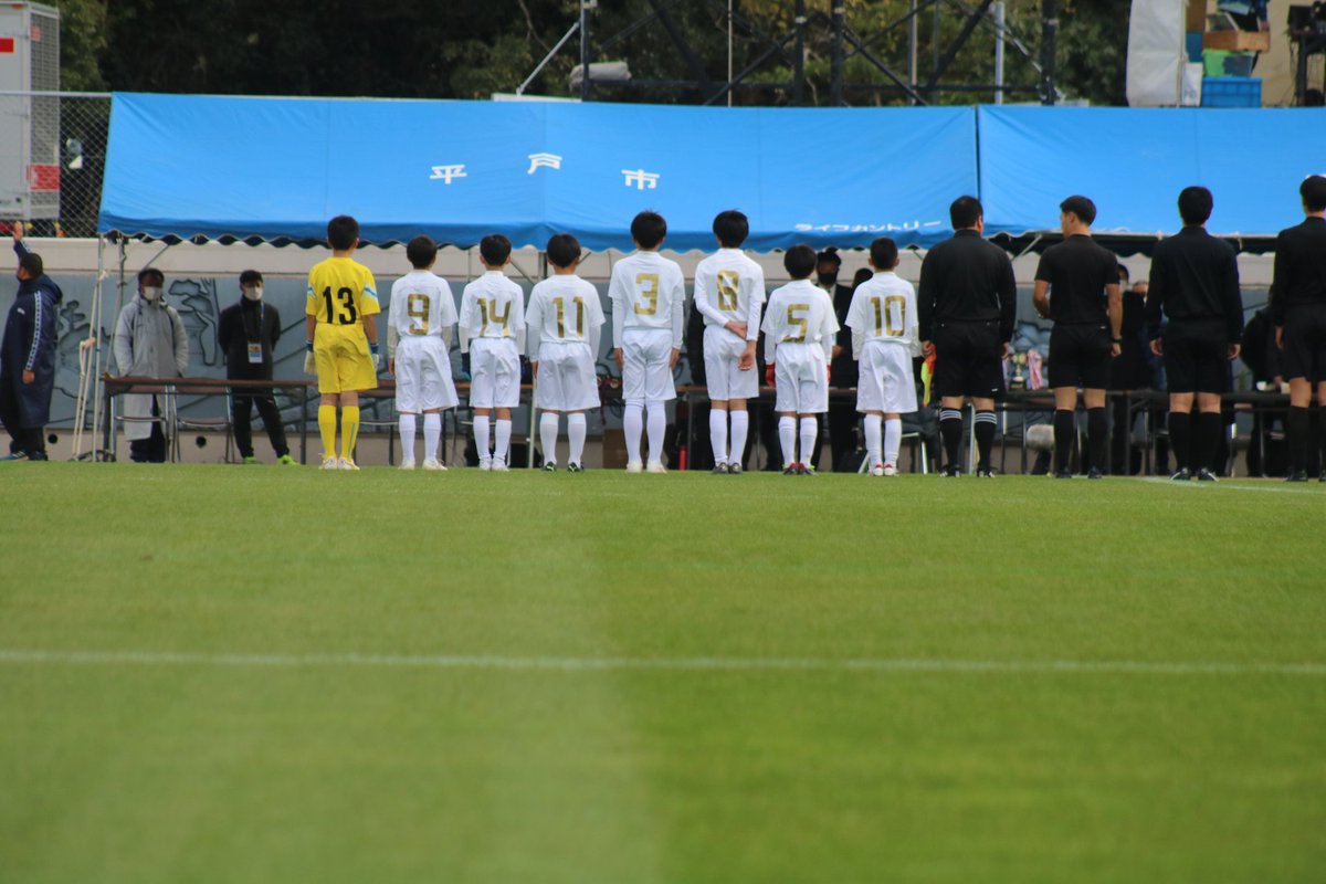 youoyouta's tweet photo. あと一歩。。。準優勝
九州大会でリベンジ
#9番
#米濱リンガーハット 
#サッカー
#全農杯
#チビリンピック
#長崎県 https://t.co/87C6Tw2G2k
