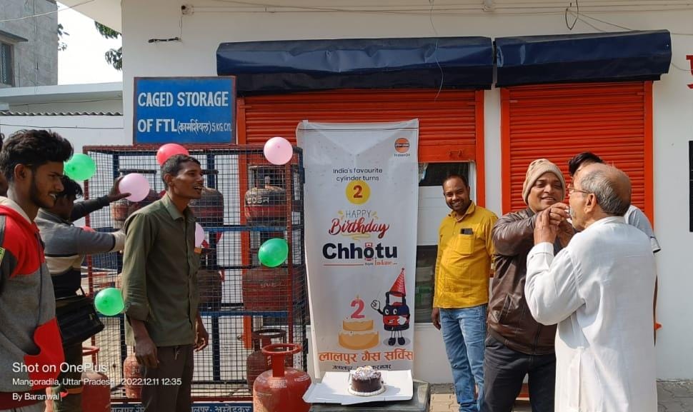 @GorakhpurIndaneDO (@gorakhpurindane) on Twitter photo Celebration of 2nd Birthday of Chhotu under Gorakhpur Indane Divisional Office under different markets , FPS shop, Retail Outlets and different camps were also organised on this occasion.<a href="/IOCL_UP/">IOCL Uttar Pradesh</a> <a href="/thakurkm007/">Krishna Mohan Thakur</a> <a href="/SanjivKakkar3/">Sanjiv Kakkar</a> Celebration of 2nd Birthday of Chhotu under Gorakhpur Indane Divisional Office under different markets , FPS shop, Retail Outlets and different camps were also organised on this occasion.<a href="/IOCL_UP/">IOCL Uttar Pradesh</a> <a href="/thakurkm007/">Krishna Mohan Thakur</a> <a href="/SanjivKakkar3/">Sanjiv Kakkar</a>