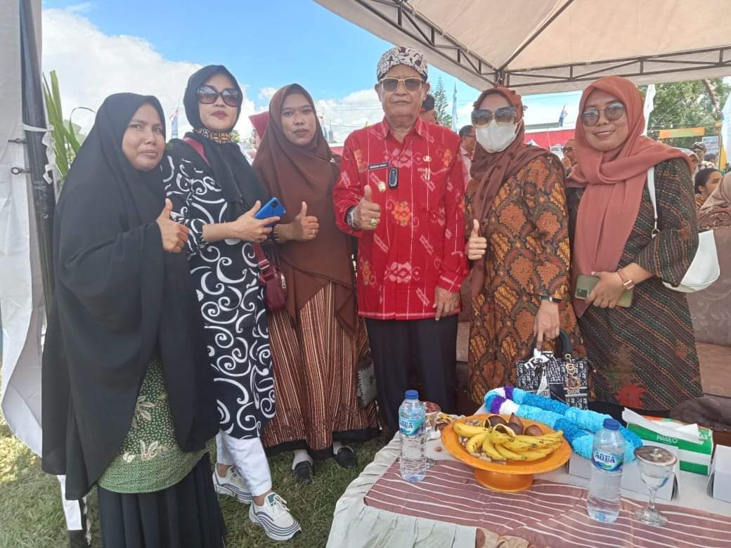 Citizen_Tomini's tweet photo. Kunjungan Sekjen @kemendespdtt Bapak @taufikmadjid71 pada Hari Bhakti Transmigrasi Tahun 2022 di Kabupaten Parigi Moutong.

@halimiskandarnu https://t.co/rcOmTsyGUg