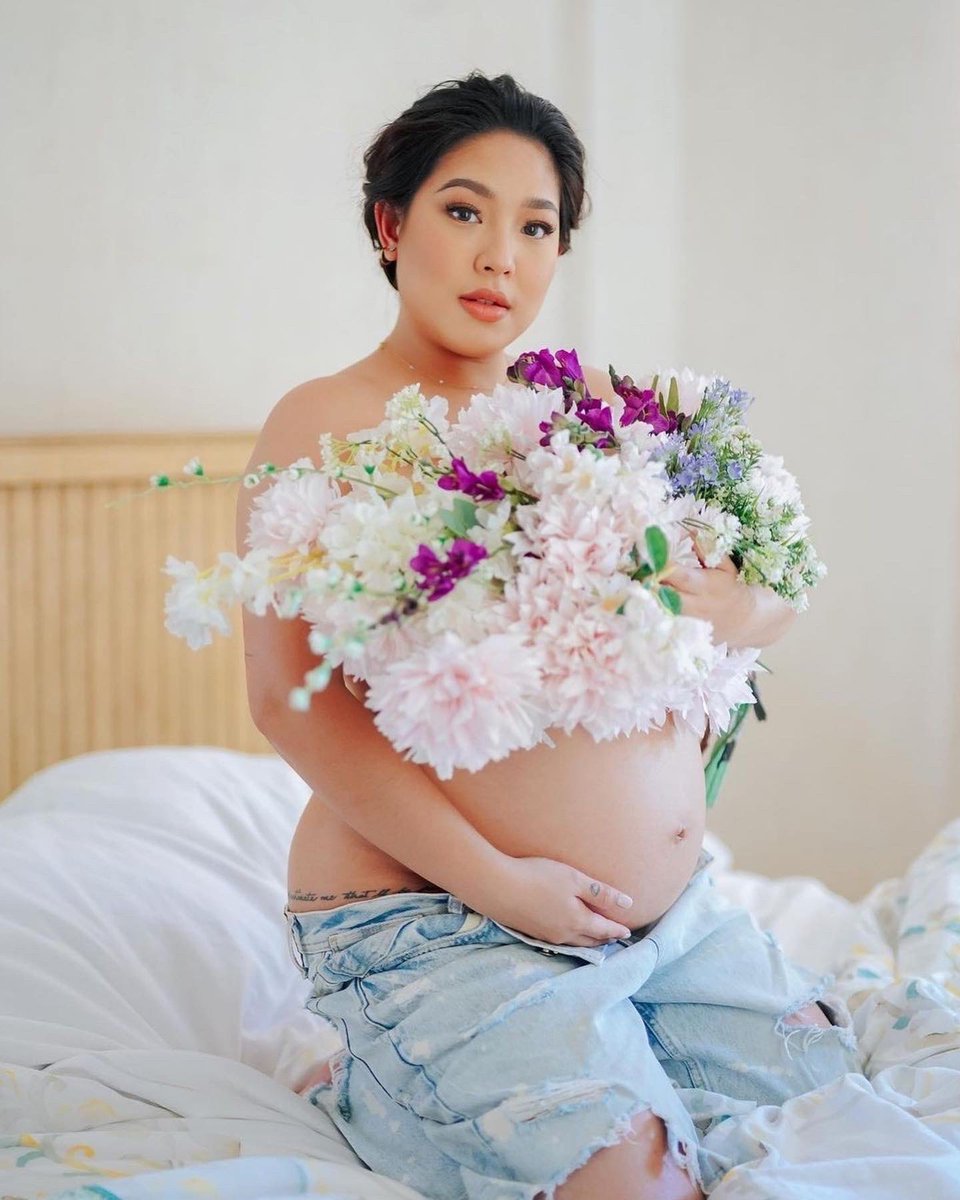 Sparkle_GMA's tweet photo. What a beautiful and blooming momma. ✨

Take a look at these snaps of Rita Daniela from maternity shoot, here! 📸: @niceprintphoto 

#RitaDaniela https://t.co/5lBvsfFxit