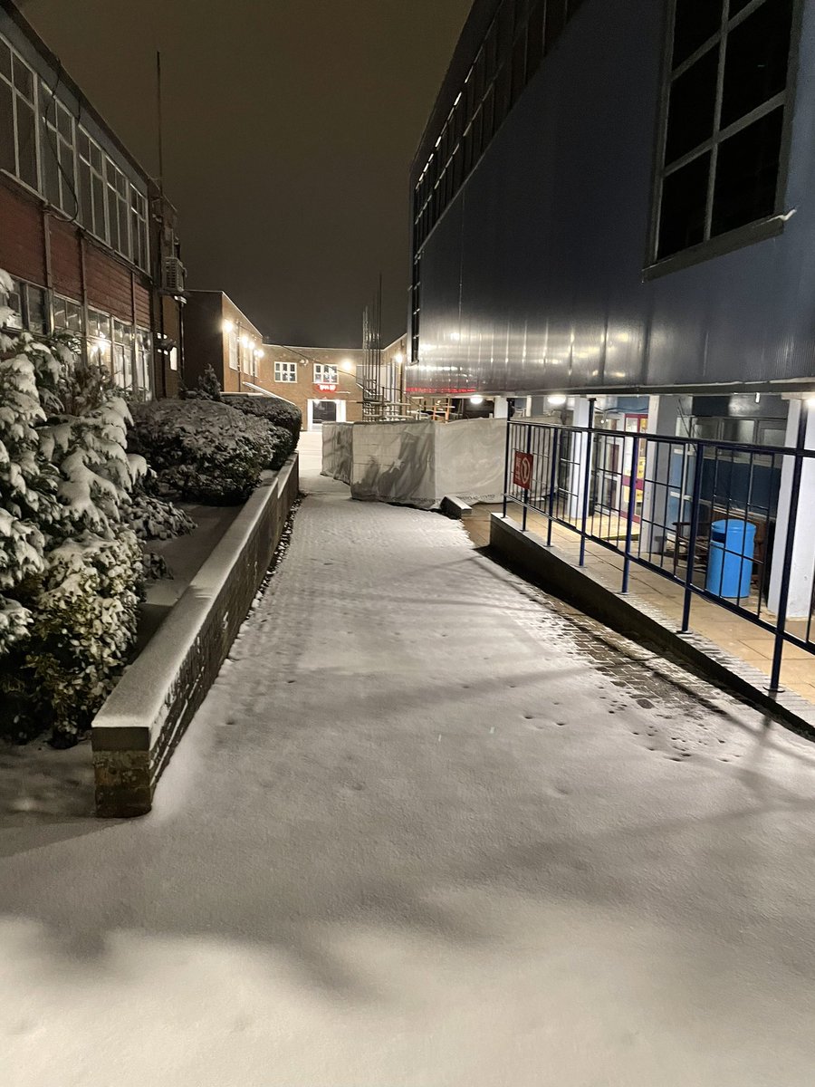 JohnColetSchool's tweet photo. JCS is closed today due to snow. We will clear as much of the site as possible and hope to be open again tomorrow. https://t.co/RxsRvjvilZ