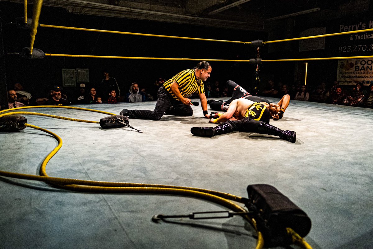 EBPWrestling's tweet photo. Well folks, the “Bad Boy” @BoyceLeGrande did it. Leon Ikusa quit! #ANDNEW 😮 😯 🤯 😡 📸: Arnold Zevallos Photography #EastBayPro #prowrestling #indywrestling #indiewrestling #supportindywrestling #champion #BadBoy #BoyceLeGrande https://t.co/NPKY6PCWkI