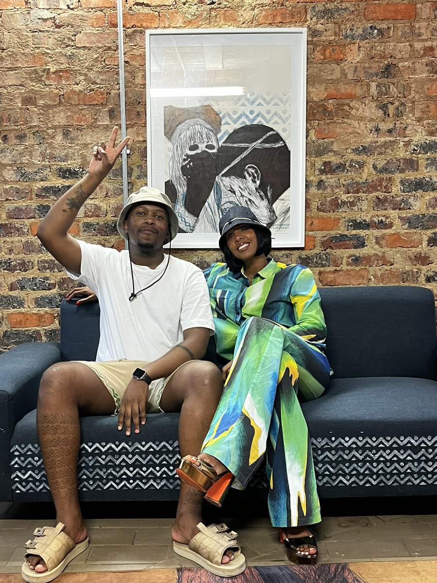 masonwabentloko's tweet photo. YESTERDAY @KELLYROWLAND CAME TO VISIT ME AT MY STUDIO.
THANK YOU FOR THE VISIT 🥺🙇🏿 https://t.co/MG1Qm6cUBU