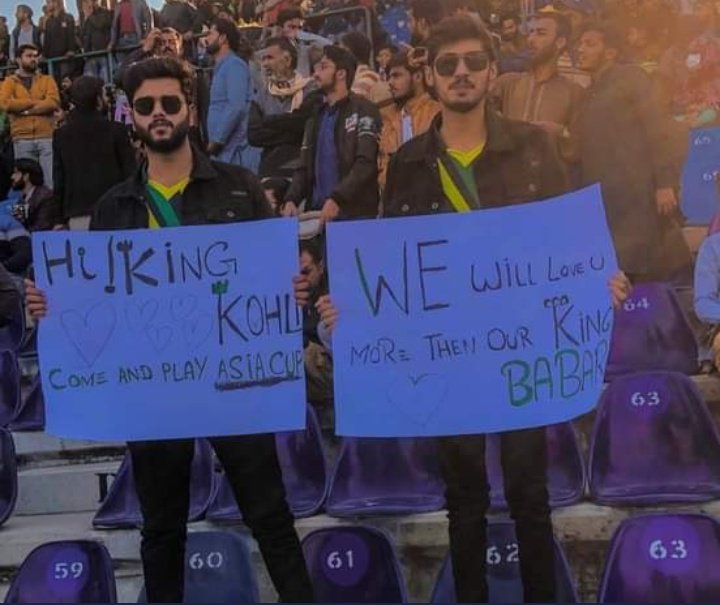 haniakanwal9's tweet photo. We love only Babar
Jis na ana Hy pak ma most welcome nai ana tu na anay @babarazam258
Sy agy Kuch nai Hy 
Multan fans this is really shamful
 matlb yeah kia Hy apny h ground ma apny h player ki insult..yeah galt nai Hy ap log Kohli k fan ho yeah but ur way of act is wrong https://t.co/QnXaV6r6O1