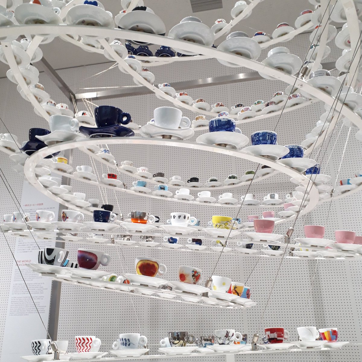meme20201027's tweet photo. illy Art Collection
30周年記念イベント 
#illy
#エスプレッソ
#EMILIOGRECO
#エミリオグレコ https://t.co/Tu9DnVwb87