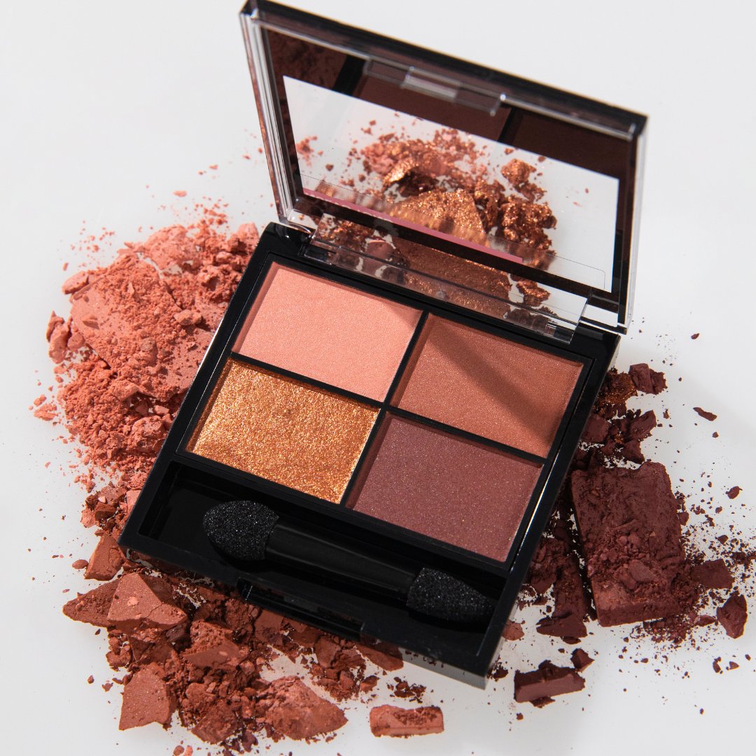 RevlonSA's tweet photo. Go from day to night this NYE using our #ColorStay Day To Night Eyeshadow Quads. Now available in 3 NEW shades!
Shop Now!
@EdgarsBeauty @superbalist @Dischem @Clicks_SA @TAKEALOT
#BeColorStay #NYE #LiveBoldly https://t.co/M5l7EwVweU