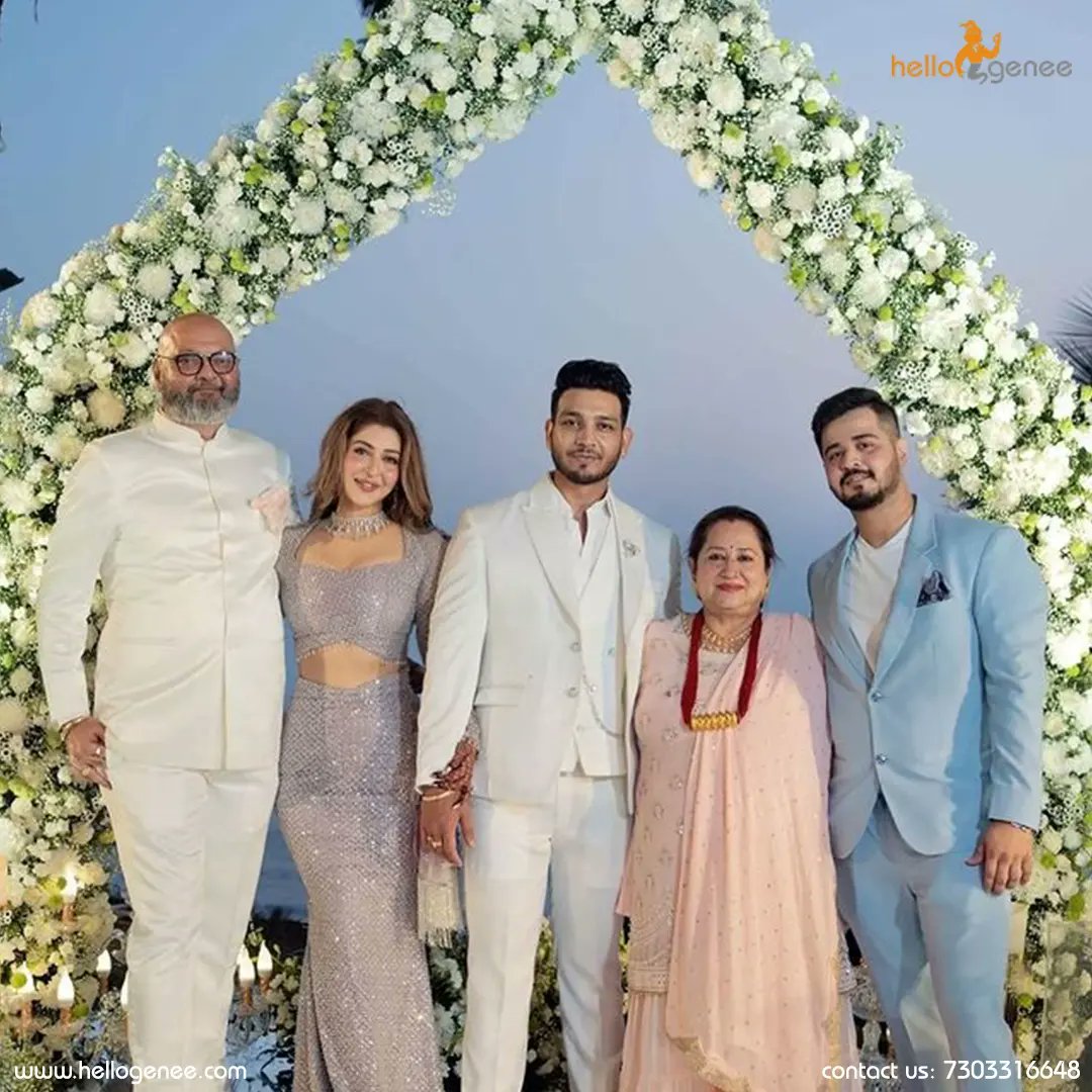 hellogenee's tweet photo. Devon ke Dev- Mahadev's Maa parvati cast fame aka @BSonarika gets rokafied with her long term boyfriend Vikas Parashar.
.
.
Follow us- @hellogenee
mobile no- 7303316648
mail us- info@hellogenee.com
.
.
#hellogenee #sonarikabhadoria #vikasparashar #sonarika #rokafied #engagement https://t.co/3k40yKxvFi