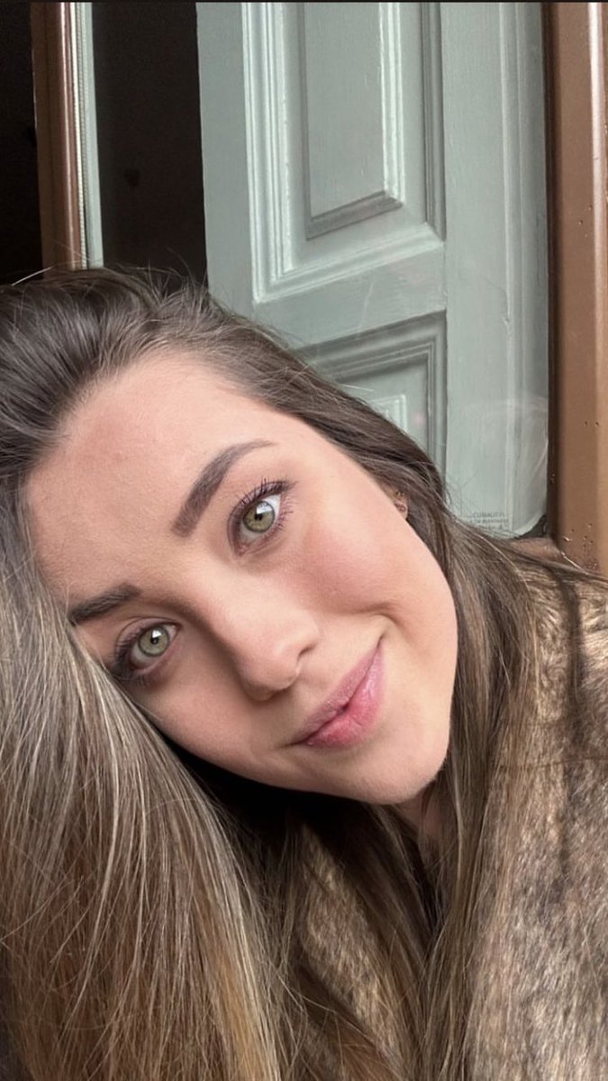 Günaydın 🥰🥰
Mutlu haftalar 💛❤️💛❤️