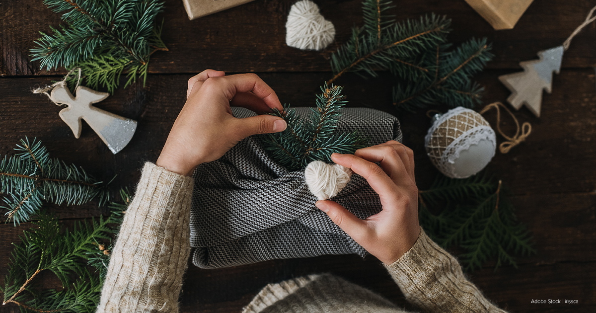 gastfreund_'s tweet photo. #Weihnachten rückt immer näher und vielleicht sind Ihre Gäste noch auf der Suche nach einem ganz besonderen Last-Minute-Geschenk? 🎁 Ob Day Spa, Dinner oder Übernachtung: Nutzen Sie die #digitale #Gästemappe und machen Sie auf Ihren digitalen #Gutschein-Service aufmerksam. 🖤 https://t.co/UlUuuPQRih