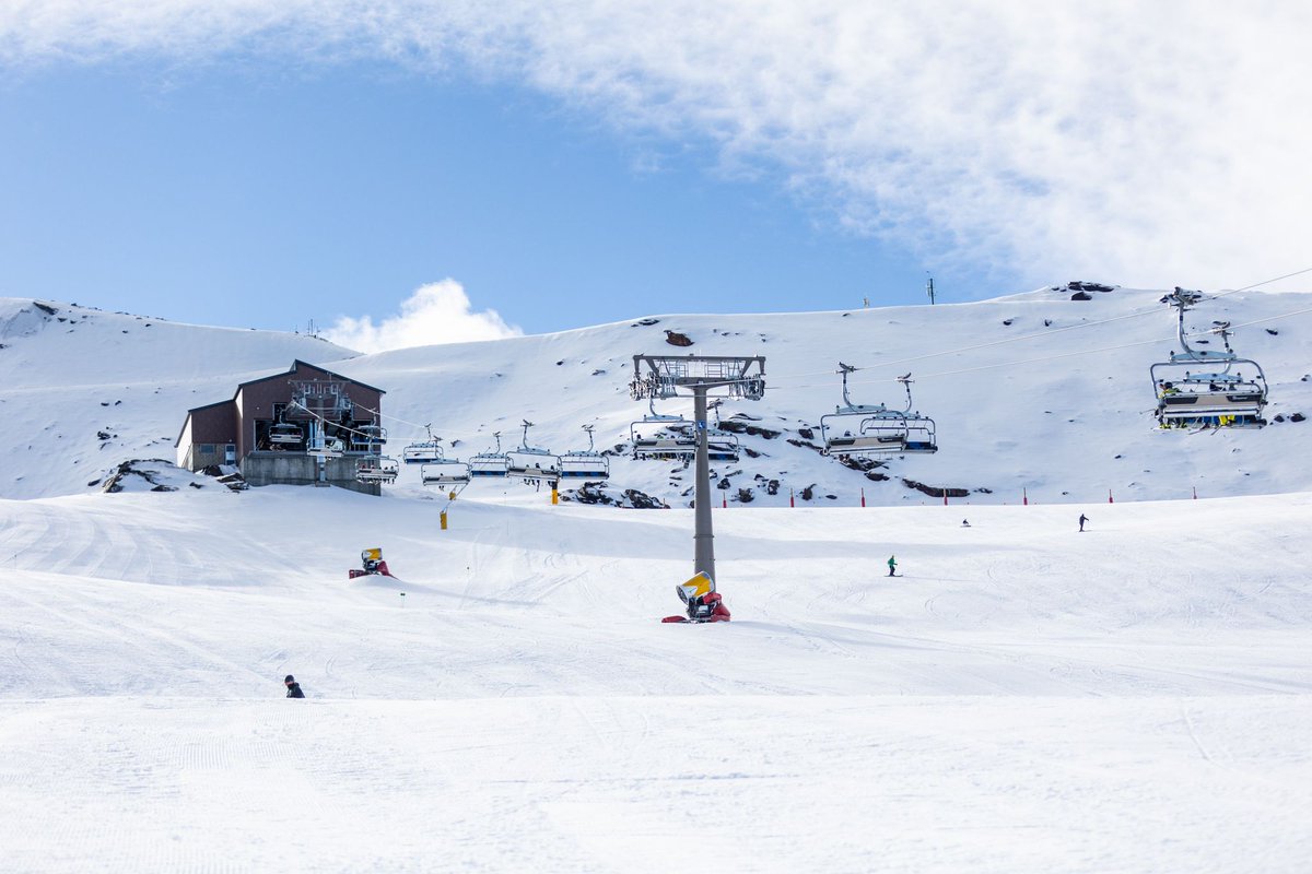 websierranevada's tweet photo. Después de la tormenta...
.
.
#SierraNevada #ViveSierraNevada #Ski #Esquí #snowboarding https://t.co/kRNoV0N32b