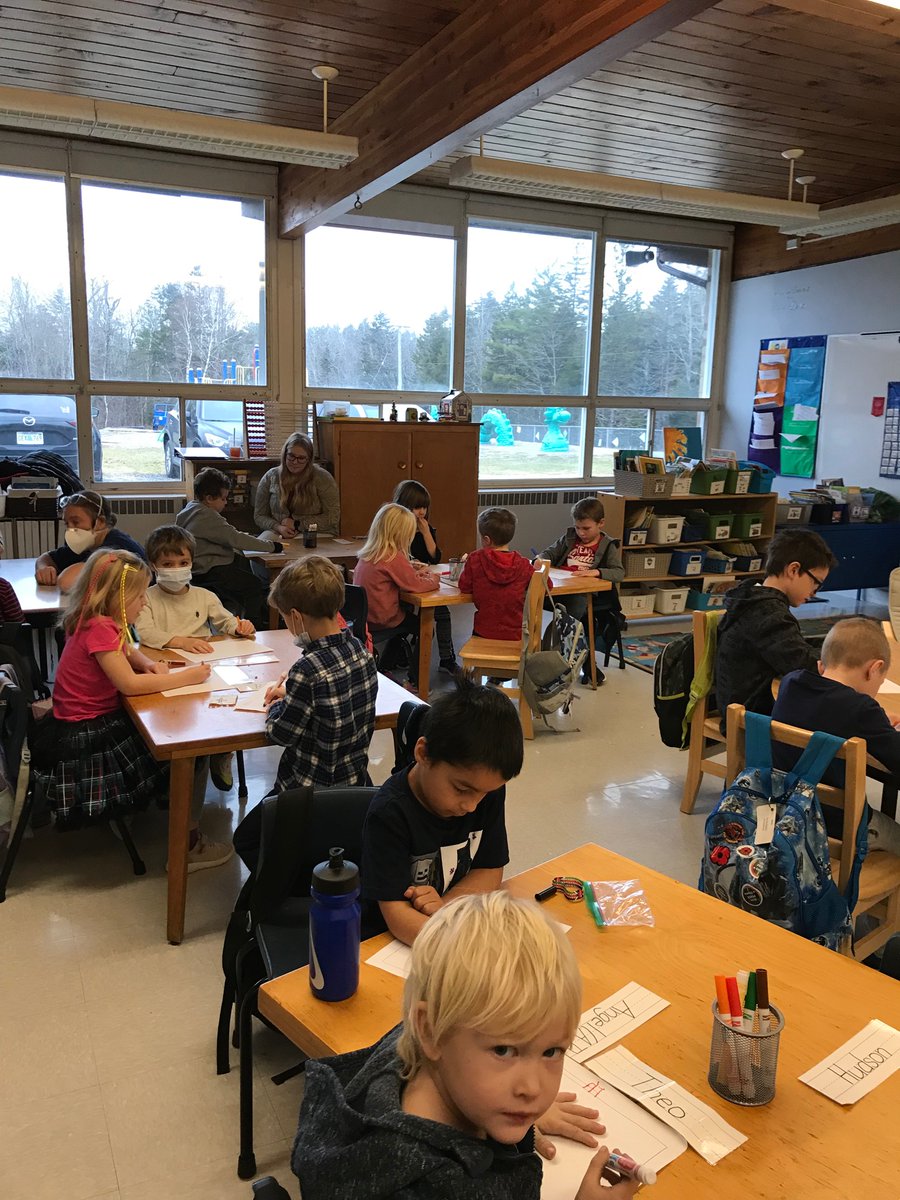 ssrsbpes's tweet photo. School-wide  ‘ on demand’ writing! Go writers go! https://t.co/6S3fBesRbM