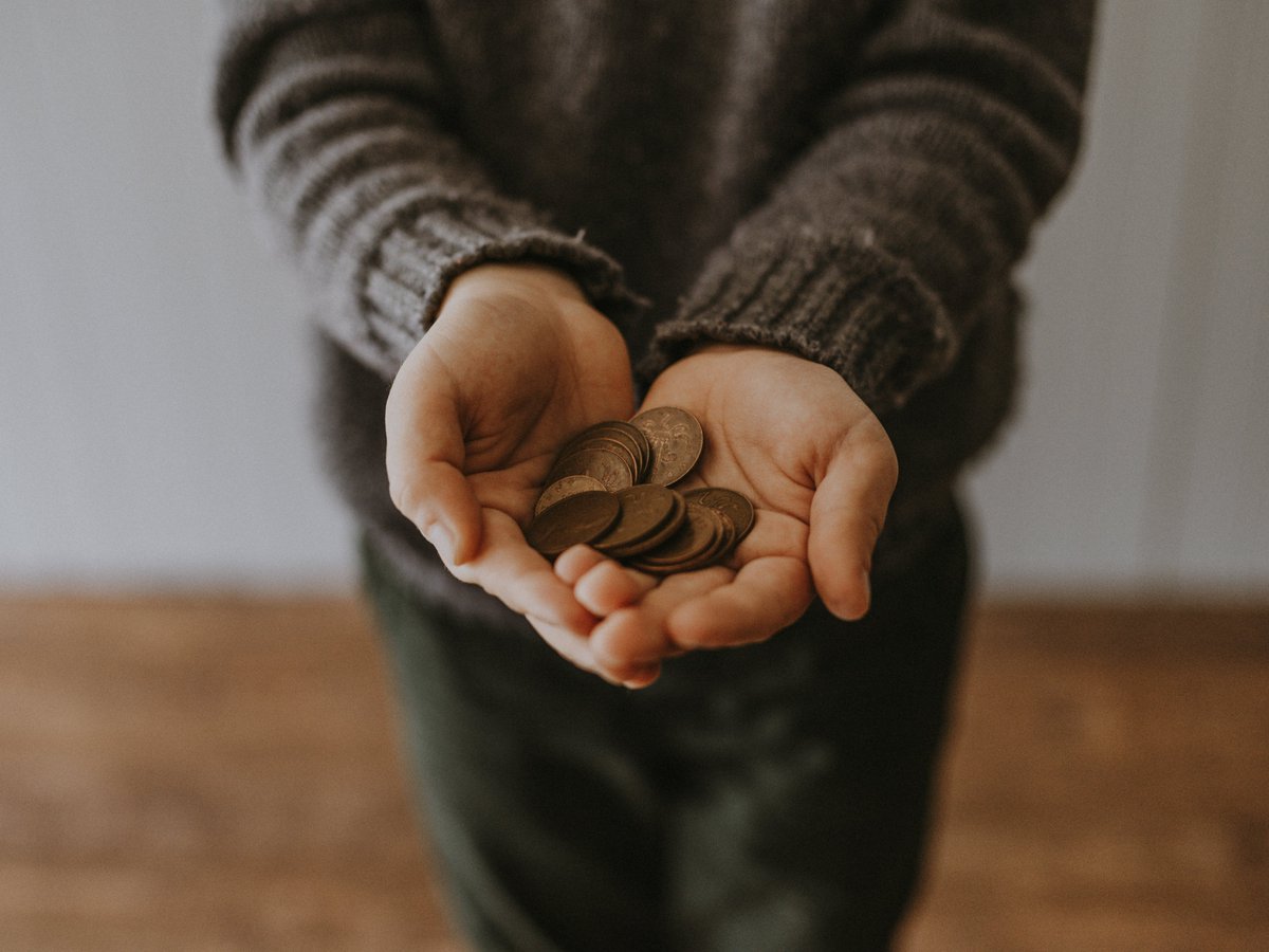 The Institute for Fiscal Studies has warned that household incomes will see their biggest drop in generations following the Autumn Statement. #IFS #income #autumnstatement2022 #costofliving 

williamsoncroft.co.uk/ifs-warns-of-f…