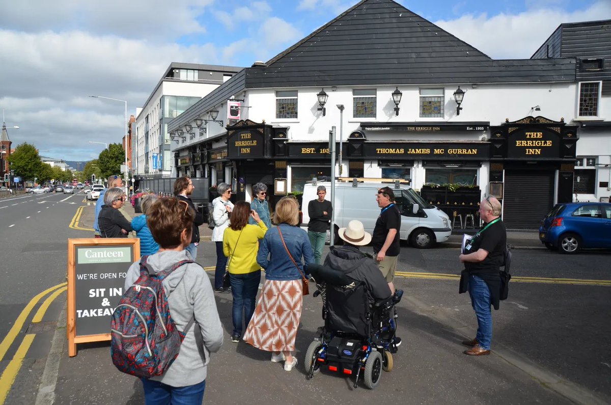 Last chance to book the Ballynafeigh walking tour in 2022.  Check out the amazing reviews &amp; book here. 👉🏽 🎟 tinytours.com/activities/-ou… #tour #belfast #ormeau