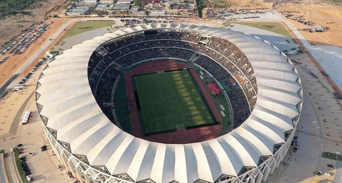 AkissiKonan2's tweet photo. Stade de l'Amitié Général Mathieu Kérékou, 20 000 places au Bénin. Stade Olympique Ebimpé en Côte d'Ivoire, 60 000 places. On rappelle qui va accueillir la CAN en 2023 ou c'est bon comme ça ? 😎

Bénin 1 - 5 Côte d'Ivoire

🇧🇯↙️ ↘️🇨🇮 
#MonPaysEstZo https://t.co/tuFLHcuvxV