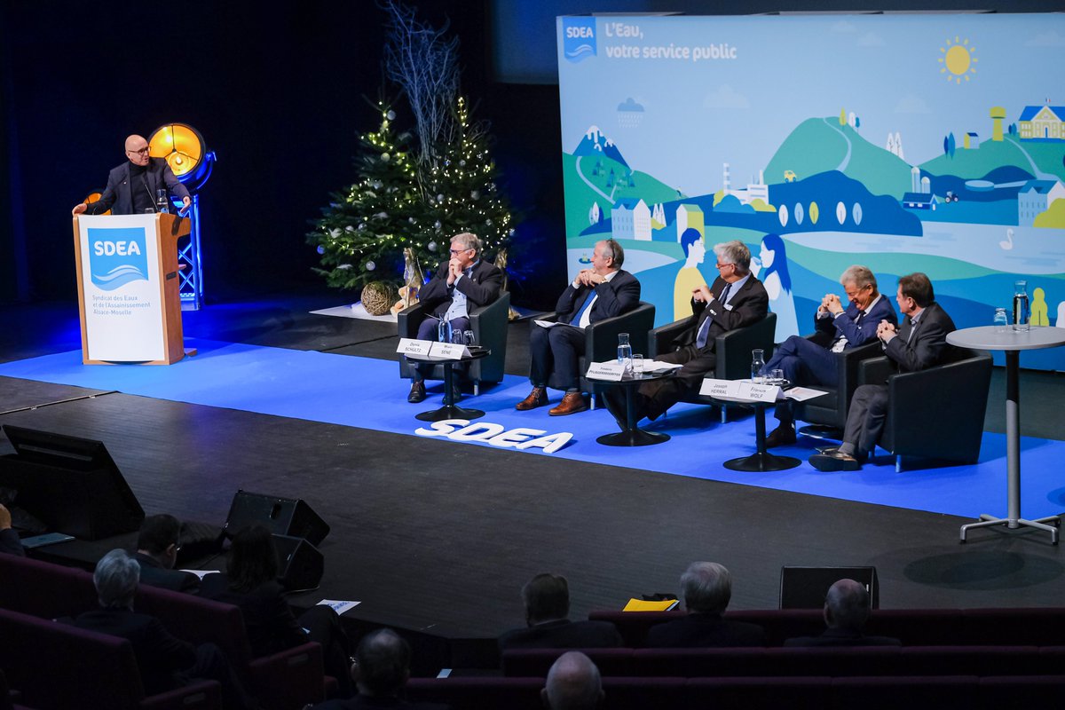 💧[#EAU] L'eau n'est pas seulement un bien commun, c'est la clé de notre avenir ! Lors de l'Assemblée générale du <a href="/SDEAAlsaceMose/">SDEA Alsace-Moselle</a> ce lundi matin, j'ai rappelé l'importance de tenir prochainement des Assises de l'eau à l'échelle transfrontalière. #CollectivitéEuropéenneAlsace