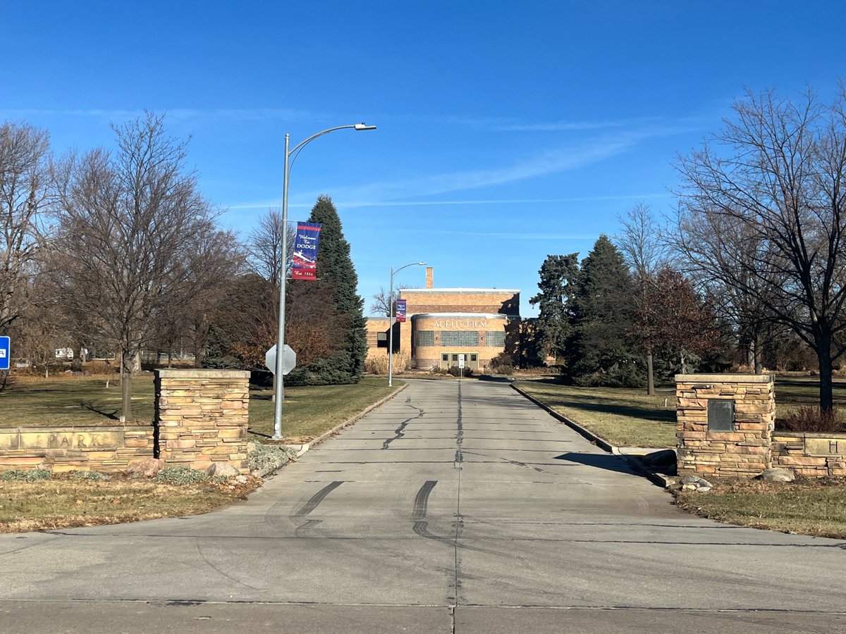 Another favorite stop on my tips this month was the Dodge Auditorium and the surrounding park. A beautiful drive up to the front door that circles the building. Classy.