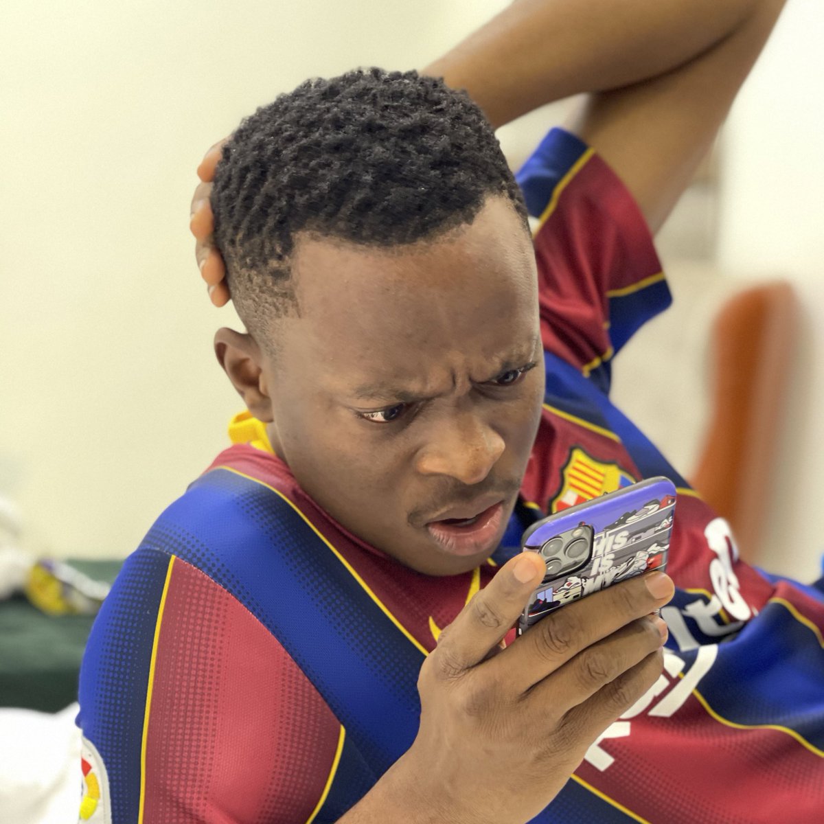 comedianteekay's tweet photo. Ghanaians:Did you feel the tremor 

Ghana meteorological agency: Eii Earth Tremor happen for Ghana? https://t.co/2SbaRDvqTh
