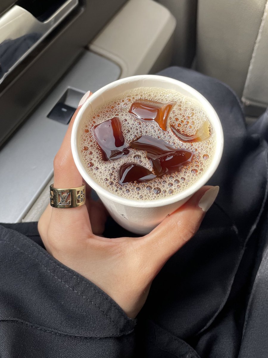 مُبهَم tweet media