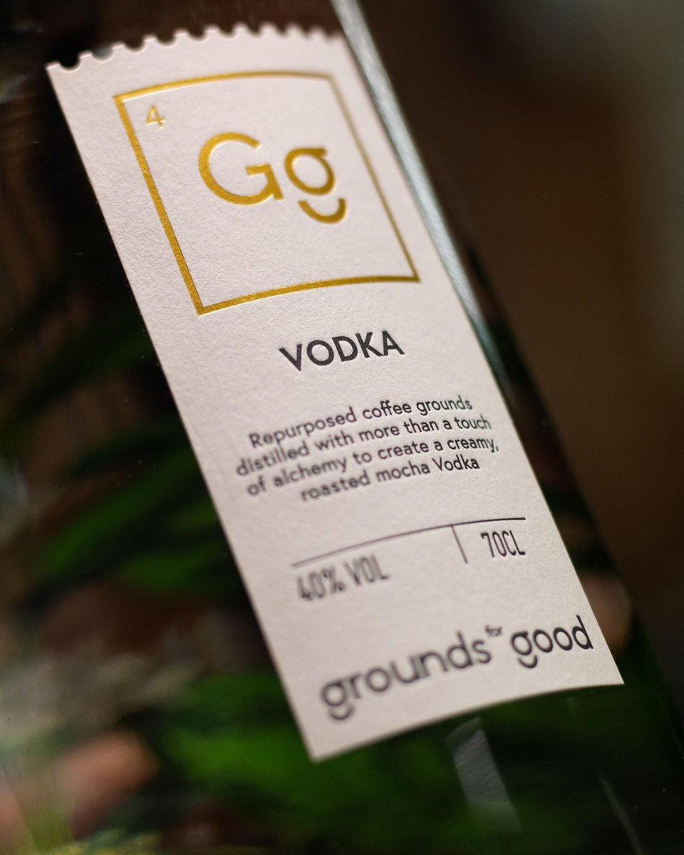 RealtPaperLtd's tweet image. @colorplanpapers #ColorplanLabel in Mist with a black letterpress ink, satin gold hot foil, and a custom made kiss cut for Grounds for Good's vapour distilled premium vodka.

#ColorplanMist
#ColorplanLabel