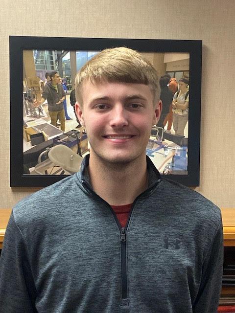 A31CareerCenter's tweet photo. I enjoyed learning technical things like how to write Python code in middle school. As I explored potential career paths, I was attracted to the Area 31 Digital Integrated Manufacturing program because it offers a mix of technical learning &amp; hands-on application.
@GurusofGuidance https://t.co/mOCokBKByz
