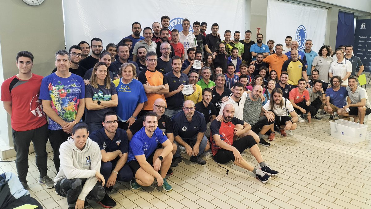 HOMENATGE A TOMÀS DOMÍNGUEZ ❤️

La natació catalana s’ha unit al Campionat de Catalunya d’Hivern Infantil-Júnior per a homenatjar a Tomàs Domínguez, entrenador del CN Vic-ETB, que ens va deixar inesperadament el passat mes d’octubre 🏊‍♀️

#nataciocat #metresxtutomas