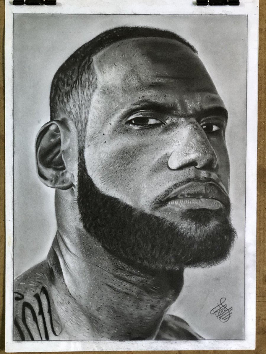 bahr_eldeena's tweet photo. @Lakers @KingJames Look I drew the king 👑 https://t.co/kwKoqRHxr4
