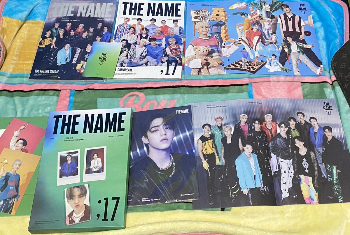 xxiiiwhy's tweet photo. thank you so much @seoulchildph #SCPH_TYBEE it arrived today~ waaaaaaaa iβm so happyyy π₯° https://t.co/HQHGXbJsY4