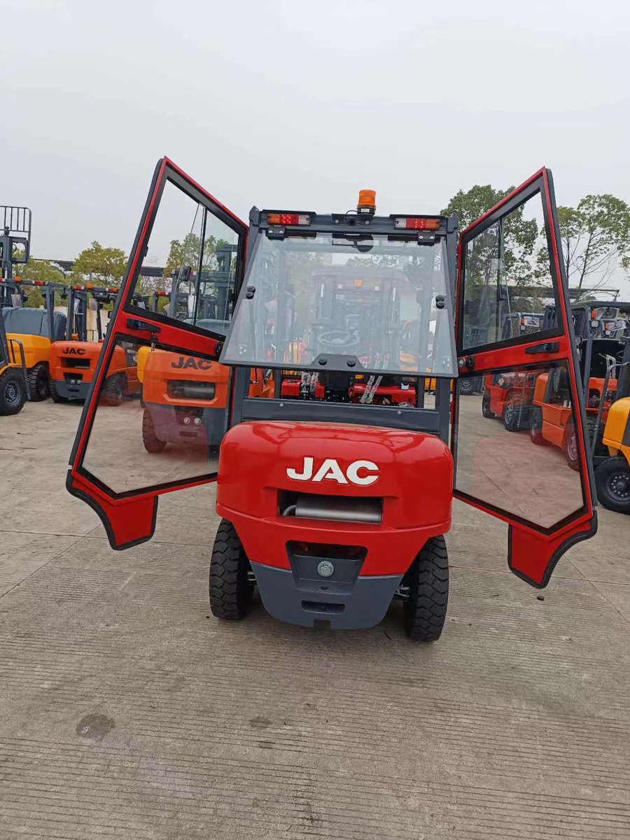 Bunny99on's tweet photo. H series 2-ton and 2.5-ton JAC forklifts with cab😍 https://t.co/Ah1uD2gIjZ