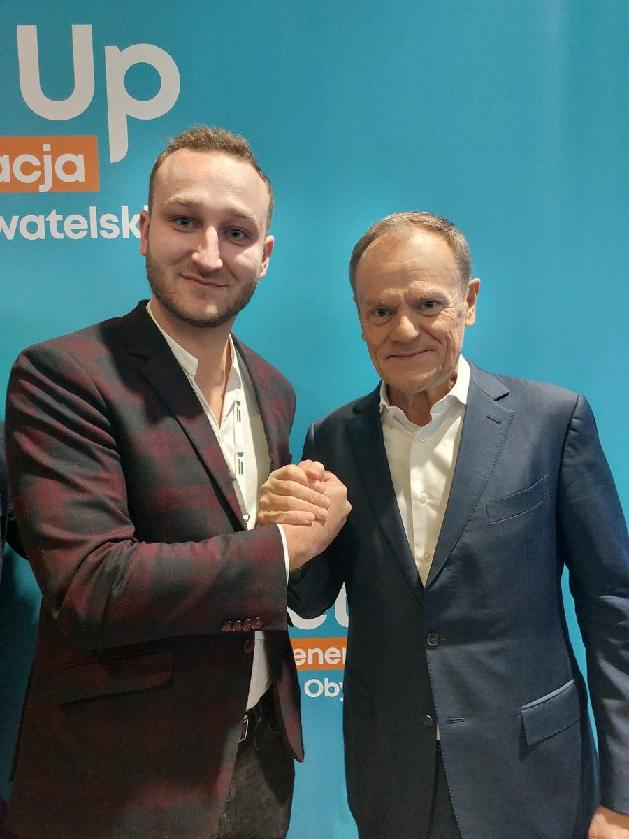 SebastianMlak's tweet photo. 👉Za nami kolejny już #MeetUpPO, tym razem w Warszawie ✌️
👉To był świetny czas❗
👉Warsztaty, seminaria, ważne rozmowy o przyszłości Polski🇵🇱
👉Spotkania z liderami i ekspertami, ale przede wszystkim z młodymi, aktywnymi ludźmi👌
👉Gratulacje dla organizatorów ❗👏 https://t.co/4bWhy1XJbZ