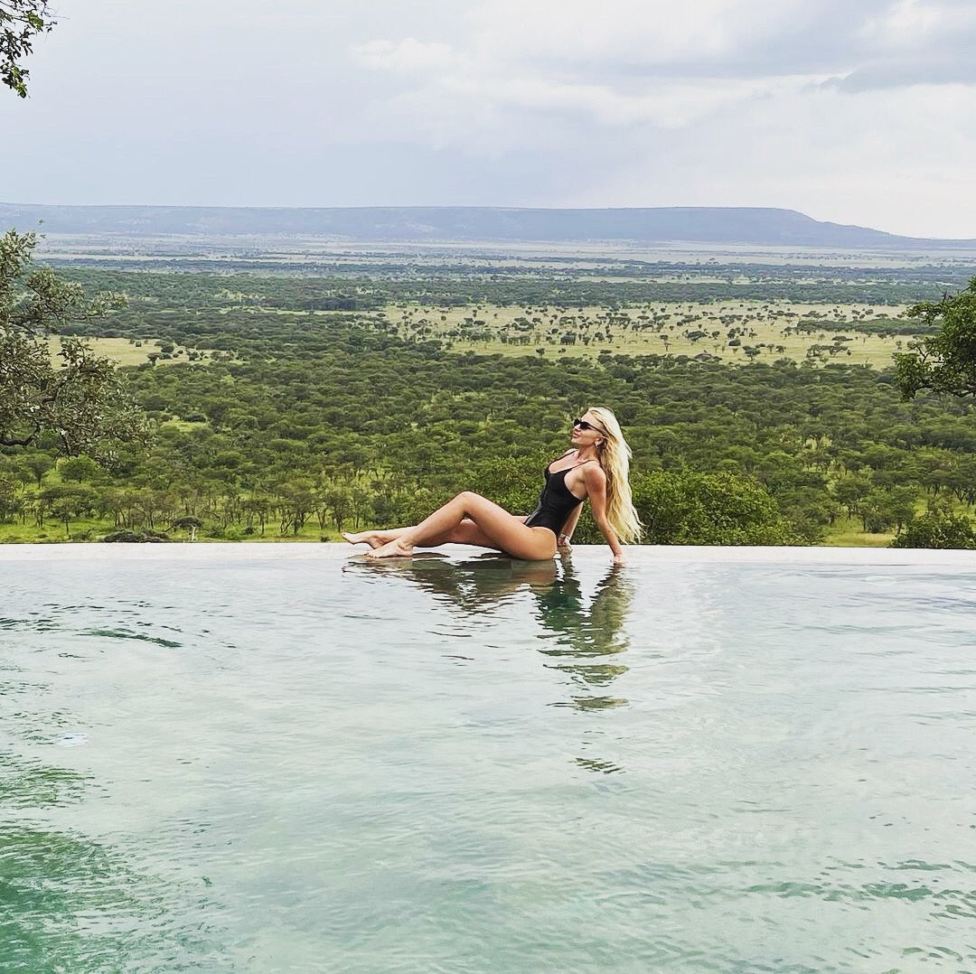 paultoursafari's tweet photo. 𝗠𝗮𝗸𝗲 𝗶𝘁 𝗖𝗼𝘂𝗻𝘁 𝗶𝗻 𝟮𝟬𝟮3

Let’s  turn your big dreams into reality. ⁠With definite light at the end of the tunnel for travel, now is the time to book your dream escape.  What’s more, all our holidays in africa Tanzania protected and can be secured with a low deposit https://t.co/YgFTEoeCol