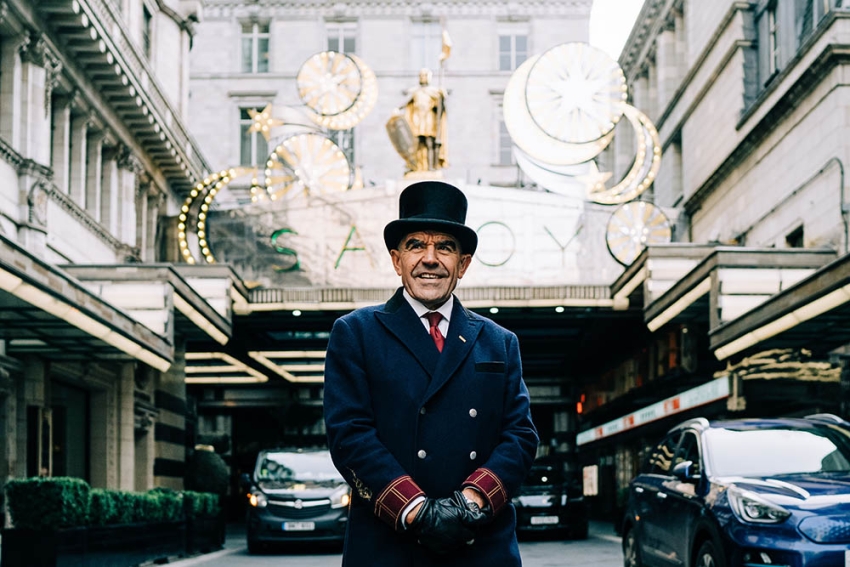Christmas at <a href="/TheSavoyLondon/">The Savoy</a> begins in mid-November when staff work intensively transforming the hotel into a Christmas dream. After 2020’s Christmas festivities were cancelled, this is the chance to make hotel history. 

“The Savoy at Christmas” on <a href="/ITV/">ITV</a> at 9pm tonight.

 🏨🏨🏨