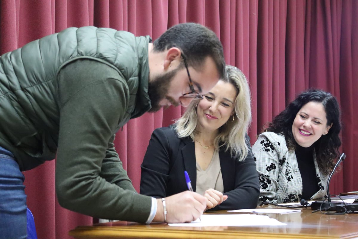 anaisabel_jc's tweet photo. Hemos presentado la Plataforma E-Mateo, una herramienta digital que será de gran ayuda y agilizará los trámites entre nuestro Ayuntamiento y las entidades sociales de la ciudad.

#AlcaláEnMarcha https://t.co/v5XoIZvQA1