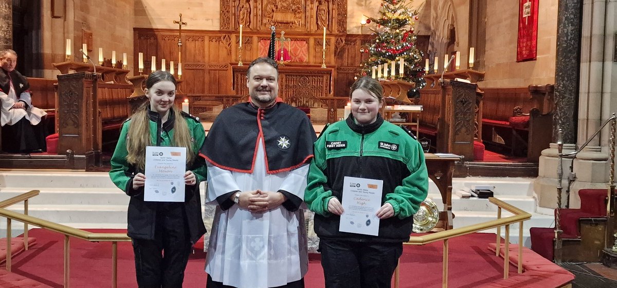 Last night, two of our Cadets were presented with awards for their outstanding St John Ambulance Values.
They both kept level heads while in an emergency situation and provided essemtial First Aid.
They have also supported the young boy through his recovery.
#ProudTeam
#FirstAid