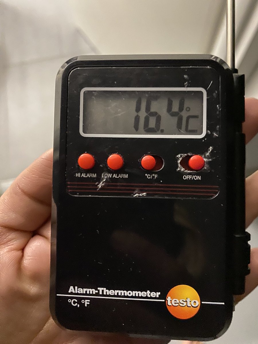 C_linePE's tweet photo. @Paris_Habitat @ArielWeilT est ce normal de ne pas avoir de chauffage chaque hiver depuis 4 ans et aucune solution?? Ce n’est pourtant pas faute de vous avoir adressé tous les éléments et demandé d’agir! https://t.co/HsemghSVRs