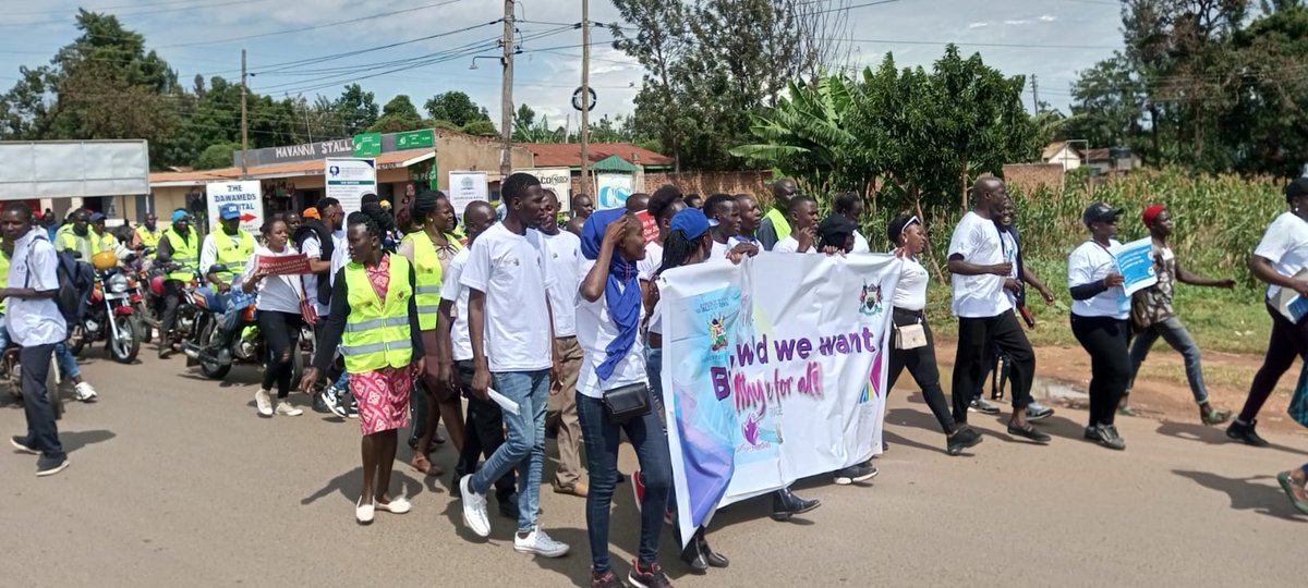 stagemediaarts's tweet photo. As we mark #UHCDay2022 , we have been joined by the Director of Health @BungomaCountyKe Dr Watta who is also an advocate of #PrimaryHealthCare to achieve #UHC .
#HealthForAll https://t.co/VjrE5lZsDc