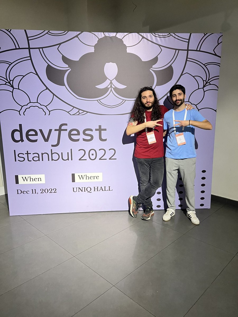 erolkaftanoglu's tweet photo. Devfest Istanbul da @sinanyilmazdev ile daha fazla Firebase anlatcaz diye söz verdik #dfist22 https://t.co/Mo1dOSDCsH