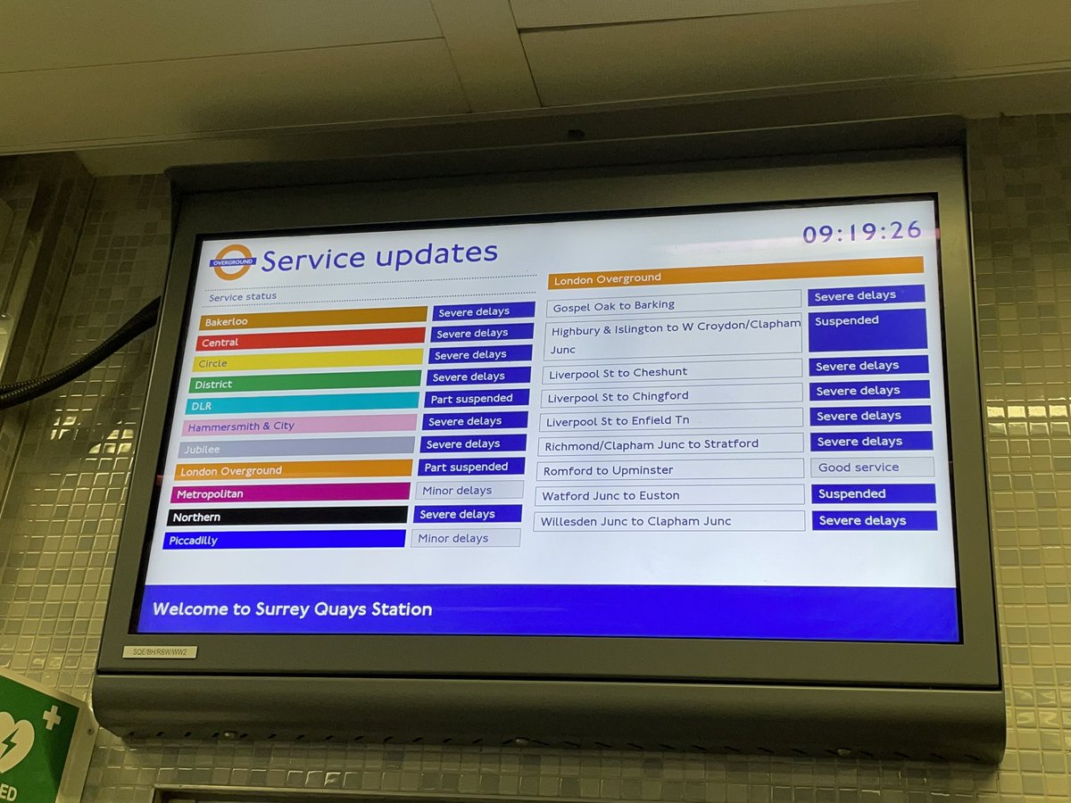 drraggarwal's tweet image. don’t you just love it when everything goes to plan… or it doesn’t?! #traveldisaster #winter #londoncommuting