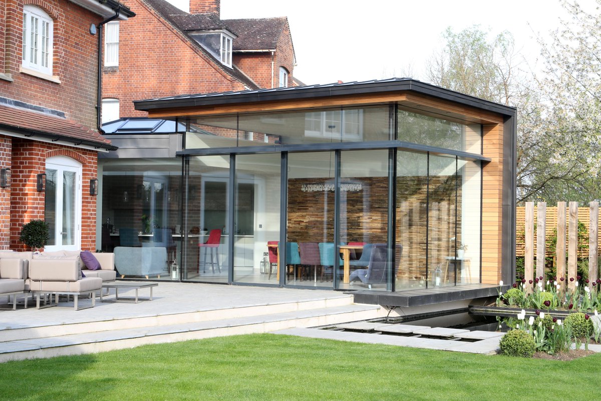 minimalwindowUK's tweet photo. Award-winning #glassextension is a mix of #structuralglazing and #slidingglassdoors. Bi-parting, from #floortoceiling slim sliding glass doors provide a stunning indoor-outdoor living experience for the homeowners. ​

More information is on our website>>>https://t.co/0lchdOAZYe https://t.co/KWbtNo7QRr