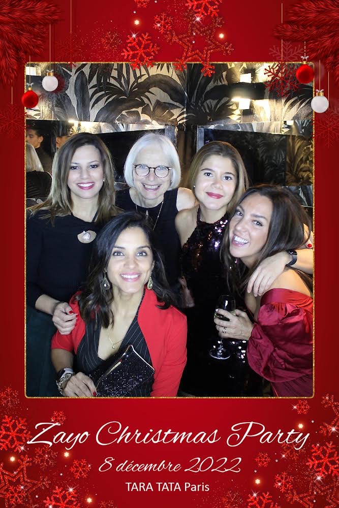 Celine_Zayo's tweet photo. X-Mas Parties with my @ZayoGroup family 🥳🤶 From Paris and London with ❤️ #happyculture https://t.co/OC4N7ngqCj