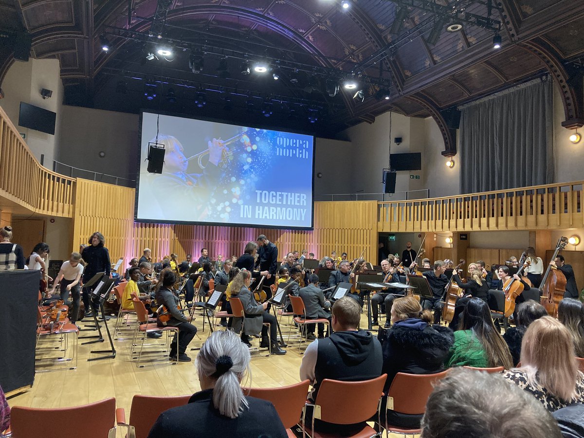 MadeleineM_Vln's tweet photo. Vg stay #Leeds to plan #RedViolin festival with board 25 yrs after founding with Menuhin. @UniversityLeeds @francis_finlay @southasianarts @Keranjeet @LeedsMusicDrama @PGtipss @LeedsConcerts @LeedsMuseums @Opera_North + heartwarming @Opera_North_Ed #InHarmony 10 year celebration https://t.co/EqxNUwCg9L