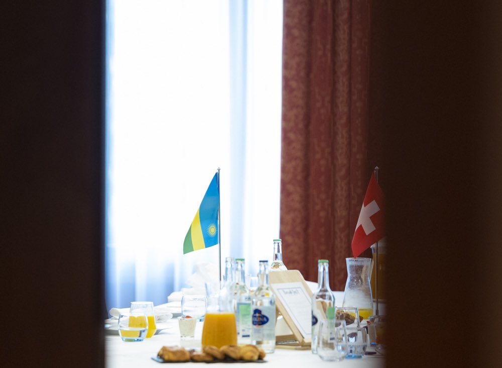 This morning in Geneva, President Kagame attended a breakfast hosted by President <a href="/ignaziocassis/">Ignazio Cassis</a> on the sidelines of the 2022 Effective Development Co-operation Summit. #DevCoSummit