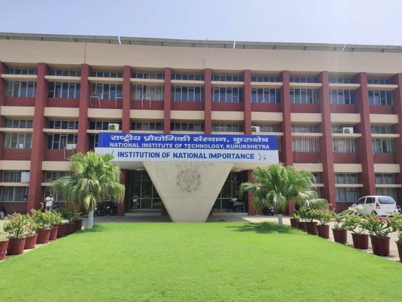 eharpreet's tweet photo. Droupadi Murmu, the Honourable President of India, launched the first blockchain-secured graduation degrees in Haryana at the National Institute of Technology (NIT), Kurukshetra on November 29, 2022.#Emo #Emoian #EmoBank #BTC #Investment #Hps #EmoTurbanator #Crypto #HarGharEmo https://t.co/GlUVgYTUyW