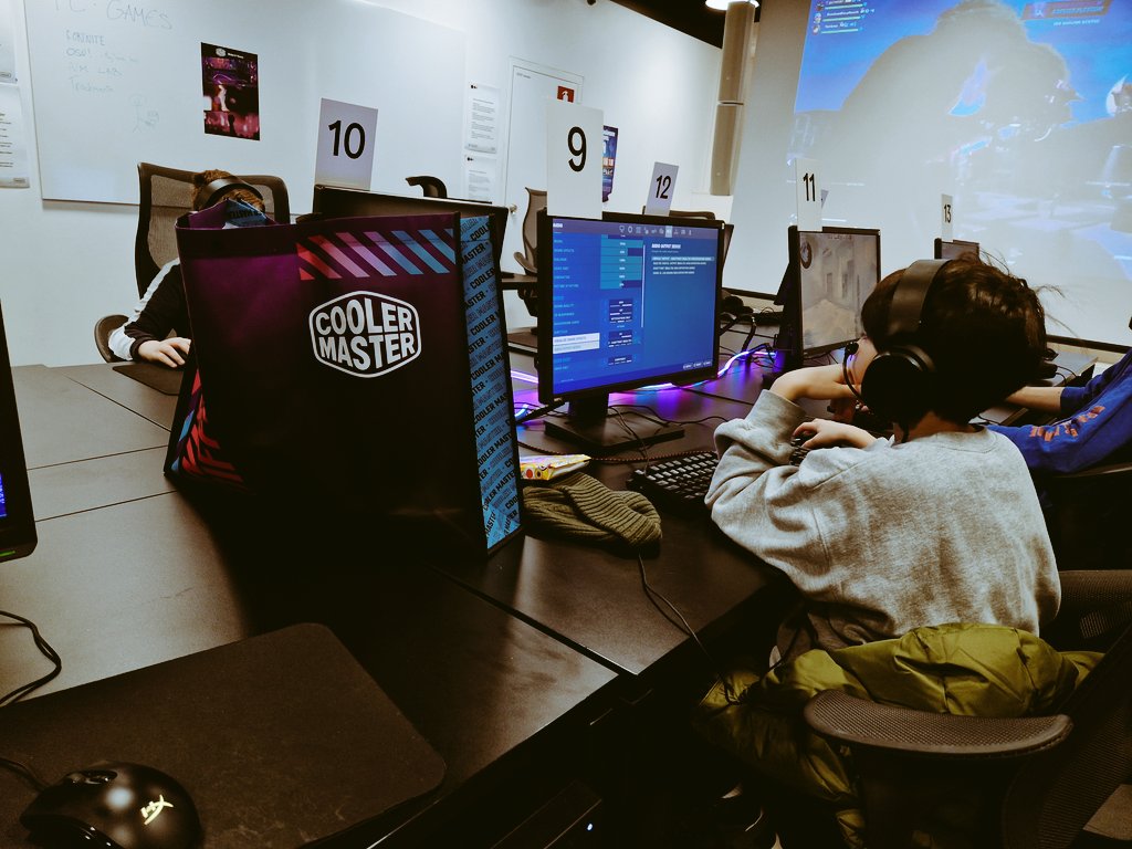 we wanted to give a HUGE thank you to everyone who attended the #OodiGamingFestival at the @oodihelsinki this Saturday! 🤗

it was truly a special experience to see parents, youth, Finns, and internationals experiencing the joy of gaming across all platforms!