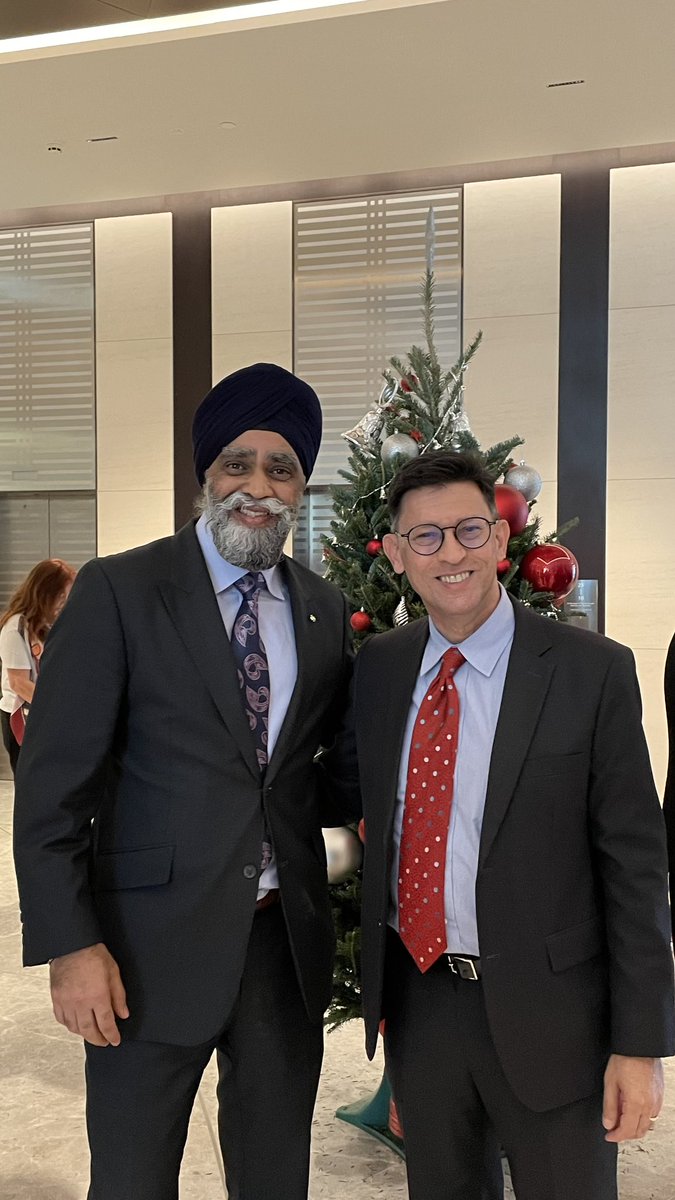 kris_panday's tweet photo. It was great to host Canada’s Minister of International Development The Honourable @HarjitSajjan 🇨🇦in the #UAE last week. Visit focus was collaboration with the UAE on climate finance, food security, humanitarian assistance and #COP28. https://t.co/VB9duPfXyk