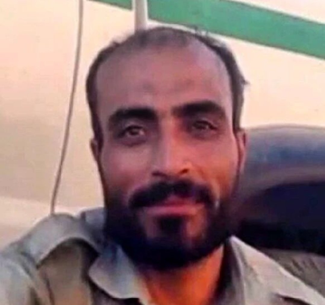 قاتلِ #برومند_نجفی محیطبان کرمانشاهی که مقابل دادگستری او را با سلاح جنگی به رگبار بست، #محارب نبود که حتی دستگیرش هم نکردید؟!
برومند، حافظ حیات بود
جانش از سطل زباله و نرده خیابون هم بی ارزشتر بود که بعد ۴ ماه قاتلانش دستگیر هم نشده؟
#مجیدرضا_رهنورد #محسن_شکاری