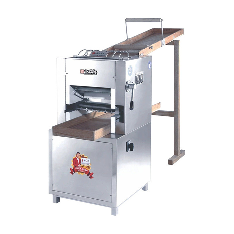 BMHkitchenware's tweet image. The noodle kneading machine is a kind of equipment used for pasta processing.#dough #PressingMachine #automatic #automaticmachine #pasta #pastalover #flour #noodles #kneeding #machine #machineshop #wholesalers #ManufacturerPrice