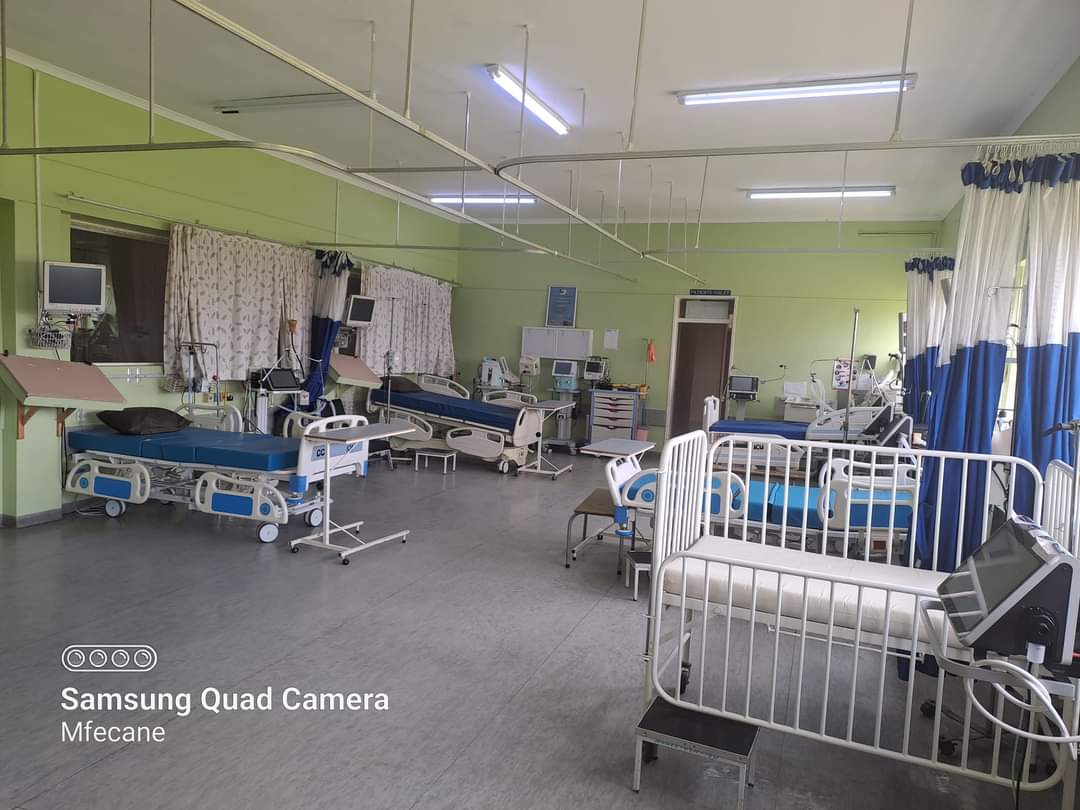 Thabisa Sibanda on Twitter "A very empty ICU ward. Beds with no linen